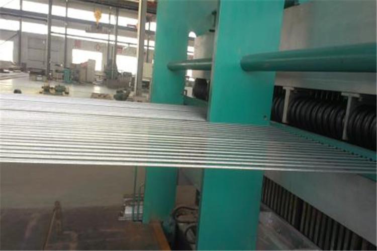 鋼絲繩芯輸送帶與料口產生磨損的原因及解決措(圖2) 鋼絲繩芯輸送帶與料口產生磨損的原因及解決措(圖2)