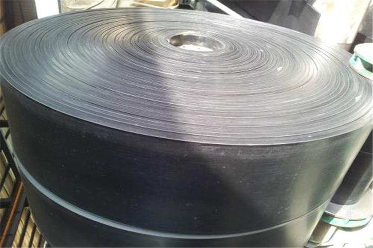 鋼絲繩芯輸送帶損壞部位可采用冷熱修補法(圖2) 鋼絲繩芯輸送帶損壞部位可采用冷熱修補法(圖2)